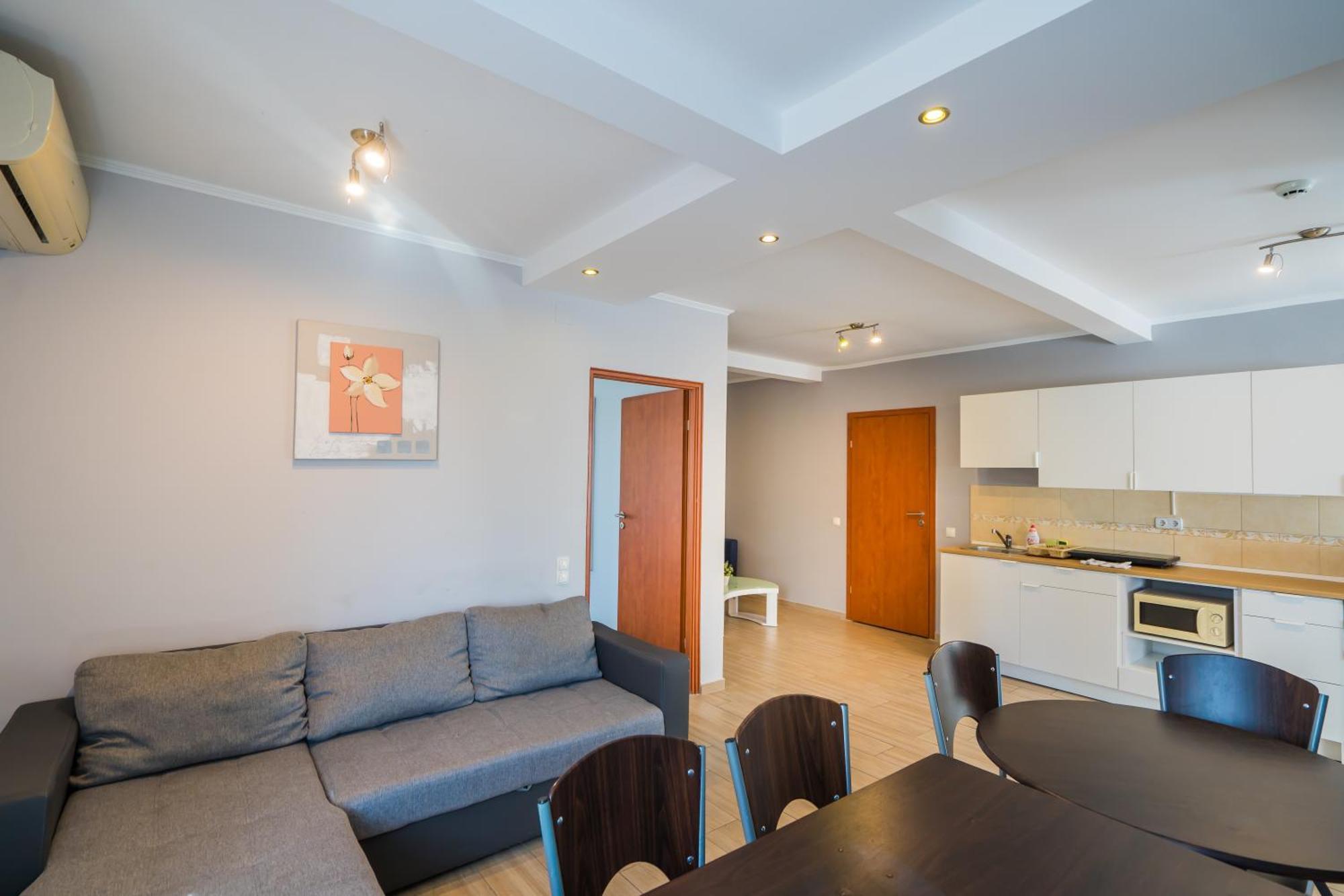 Riviera Apartmanhaz Siofok Ngoại thất bức ảnh