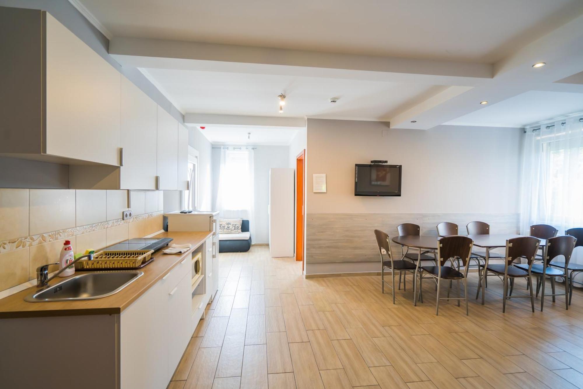 Riviera Apartmanhaz Siofok Ngoại thất bức ảnh