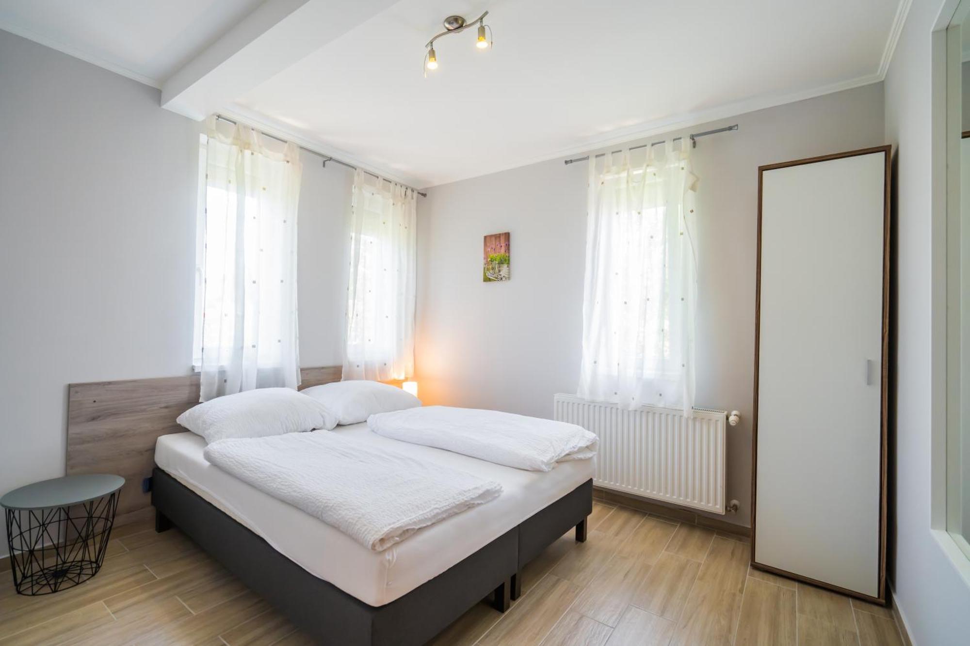 Riviera Apartmanhaz Siofok Ngoại thất bức ảnh