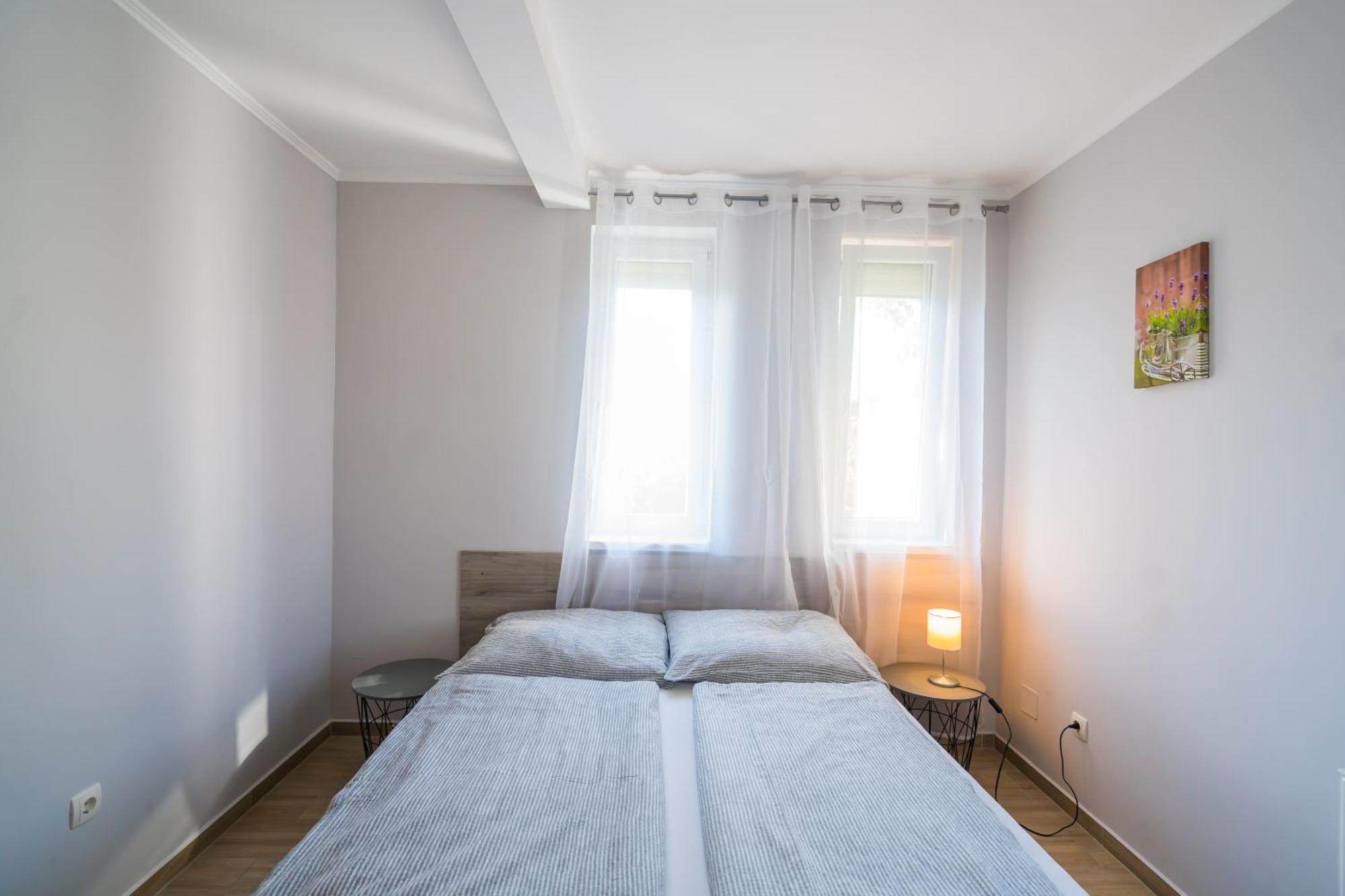 Riviera Apartmanhaz Siofok Ngoại thất bức ảnh