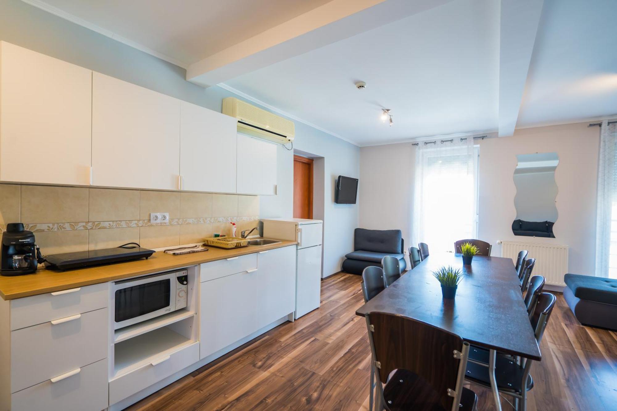 Riviera Apartmanhaz Siofok Ngoại thất bức ảnh