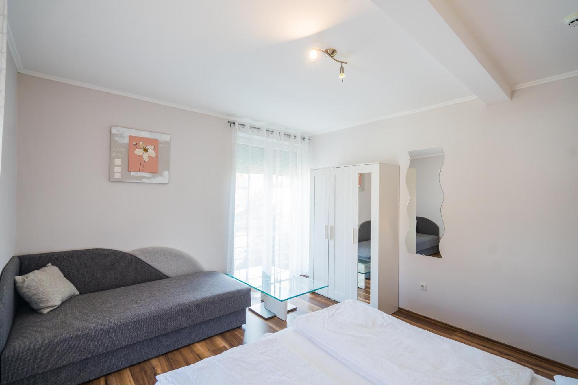 Riviera Apartmanhaz Siofok Ngoại thất bức ảnh