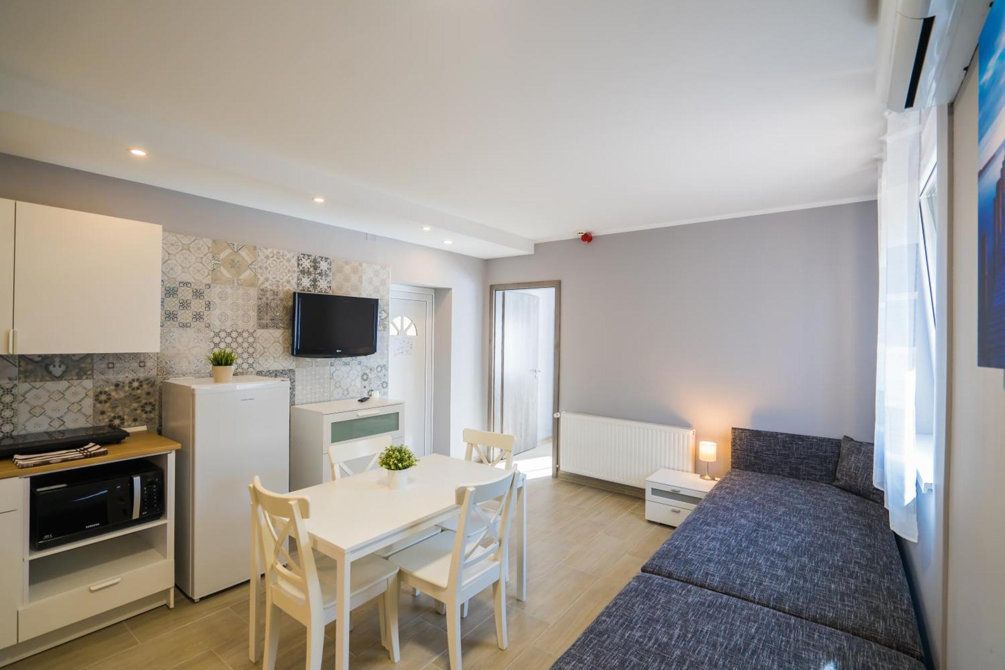 Riviera Apartmanhaz Siofok Ngoại thất bức ảnh